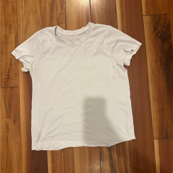 BUNDLE OF 6 SZ12 LULULEMON TOPS - Picture 2 of 7